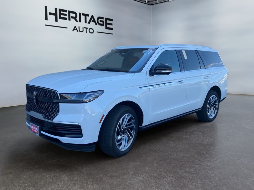 Pristine White Metallic Tri-Coat 2025 Lincoln Navigator SUV / Crossover Four-Wheel Drive Automatic