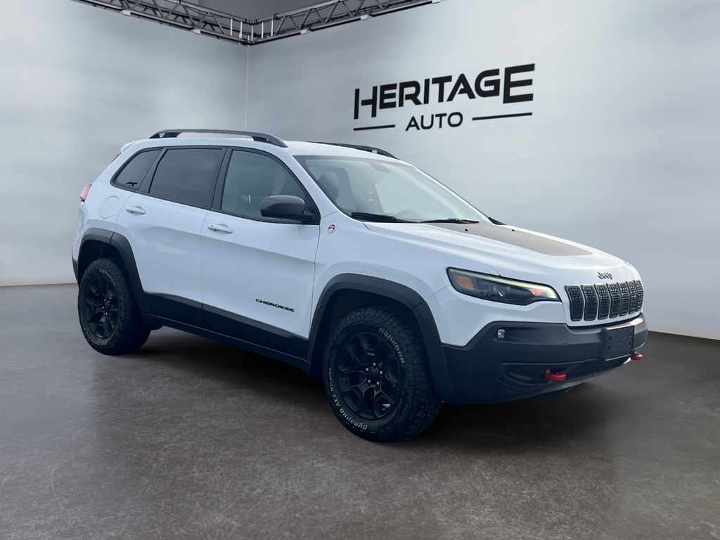 View vehicle photo 4