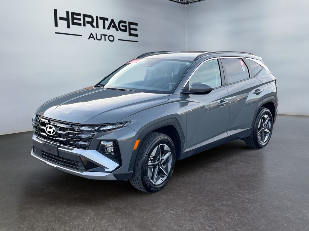 Gray 2025 Hyundai Tucson SEL AWD SUV / Crossover All-Wheel Drive 8-Speed Automatic