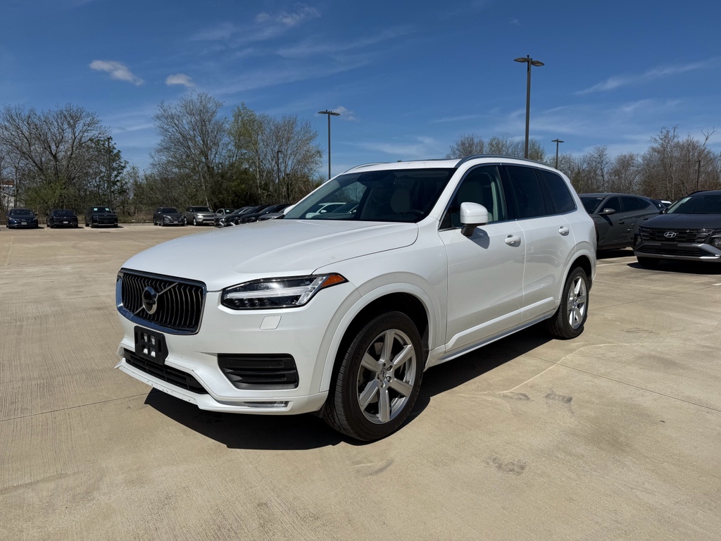 2022 Volvo XC90 T5 Momentum AWD