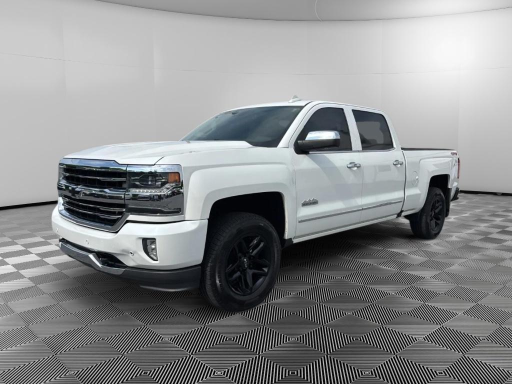 White (Iridescent Pearl Tricoat) 2017 Chevrolet Silverado 1500 High Country Crew Cab 4WD Pickup Truck Four-Wheel Drive 8-Speed Automatic