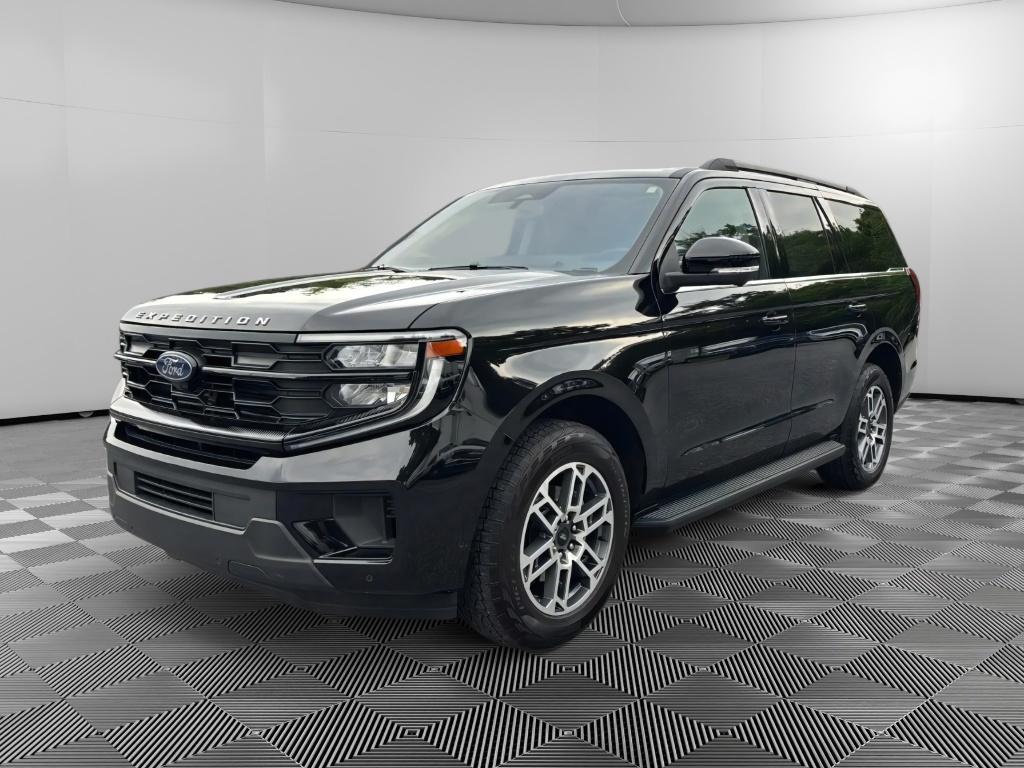 Black Clearcoat 2025 Ford Expedition SUV / Crossover Four-Wheel Drive Automatic