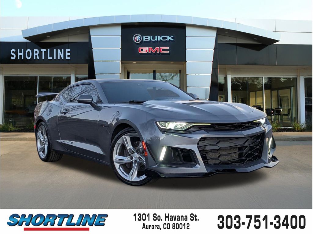 Gray (Satin Steel Metallic) 2020 Chevrolet Camaro 2SS Coupe RWD Coupe Rear-Wheel Drive 6-Speed Manual