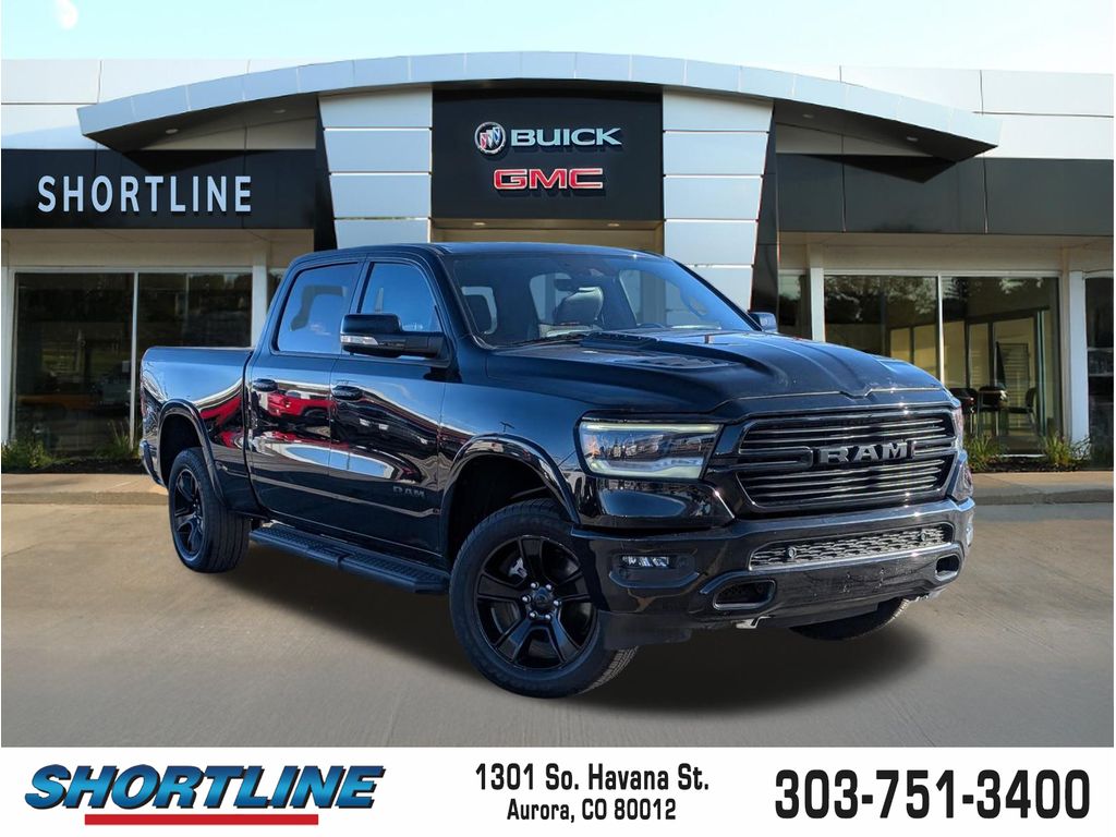Diamond Black Crystal Pearlcoat 2022 RAM 1500 Laramie Crew Cab 4WD Pickup Truck Four-Wheel Drive 8-Speed Automatic