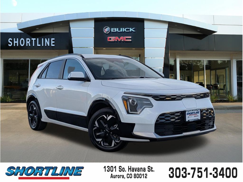 Snow White Pearl 2023 Kia Niro EV Wind FWD SUV / Crossover Front-Wheel Drive Automatic