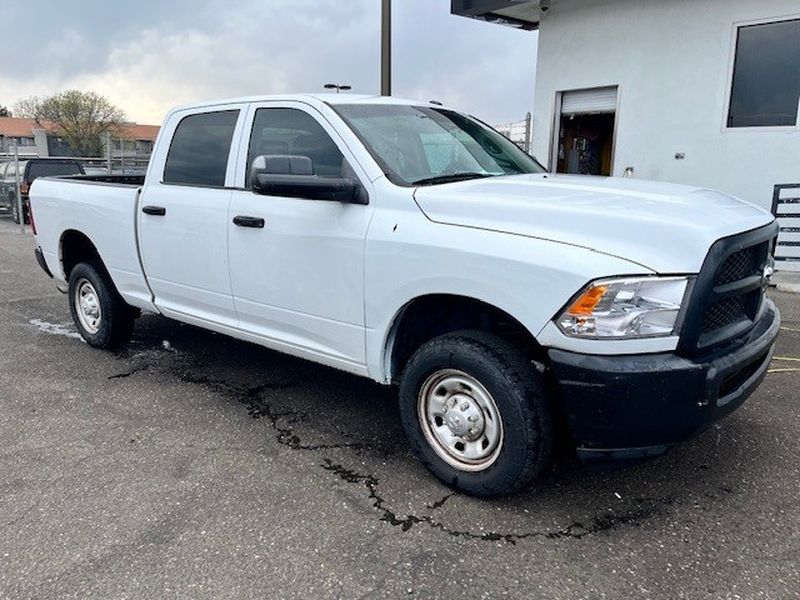 Bright White Clearcoat 2018 RAM 2500 Tradesman Crew Cab RWD Pickup Truck 4X2 6-Speed Automatic