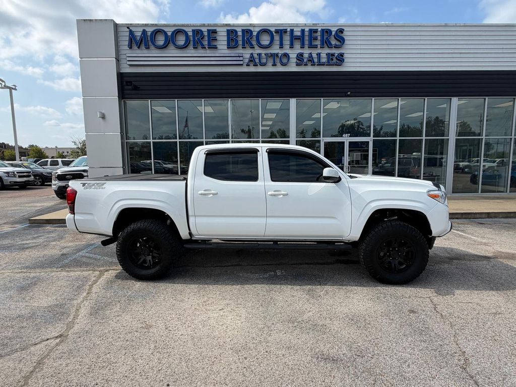 2022 Toyota Tacoma SR V6 Double Cab 4WD
