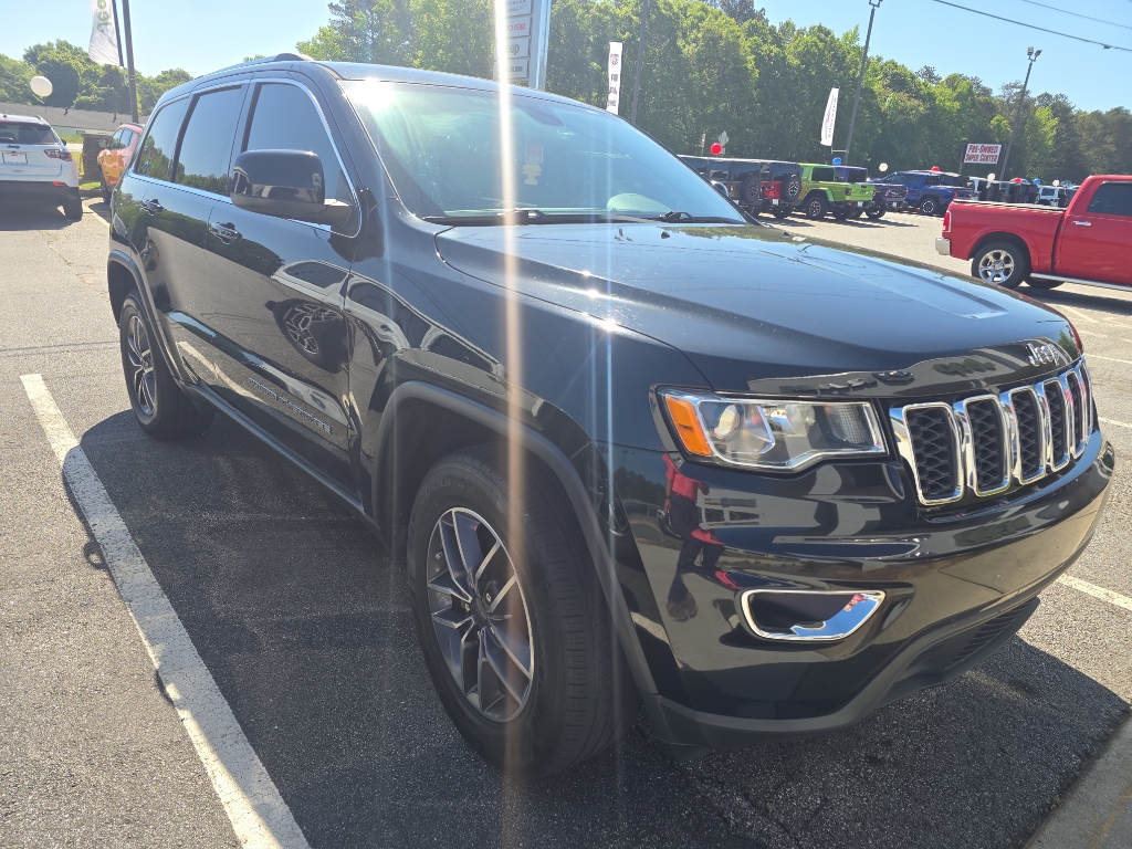 DIAMOND BLACK CRYSTAL PEARLCOAT 2019 Jeep Grand Cherokee Laredo E RWD SUV / Crossover 4X2 8-Speed Automatic