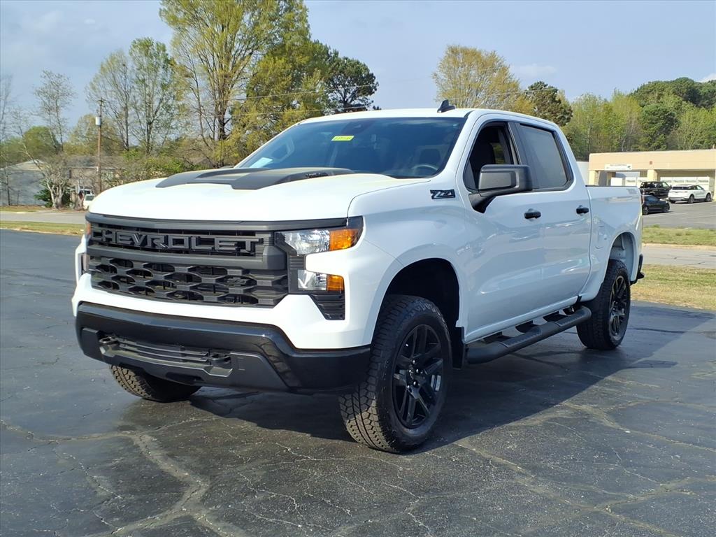 View vehicle photo 3