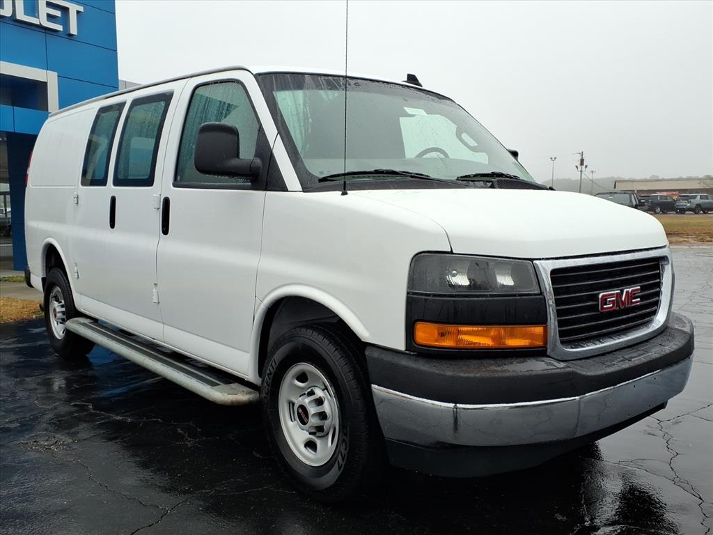 2023 GMC Savana Cargo 2500 RWD