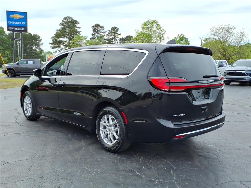 View vehicle photo 5