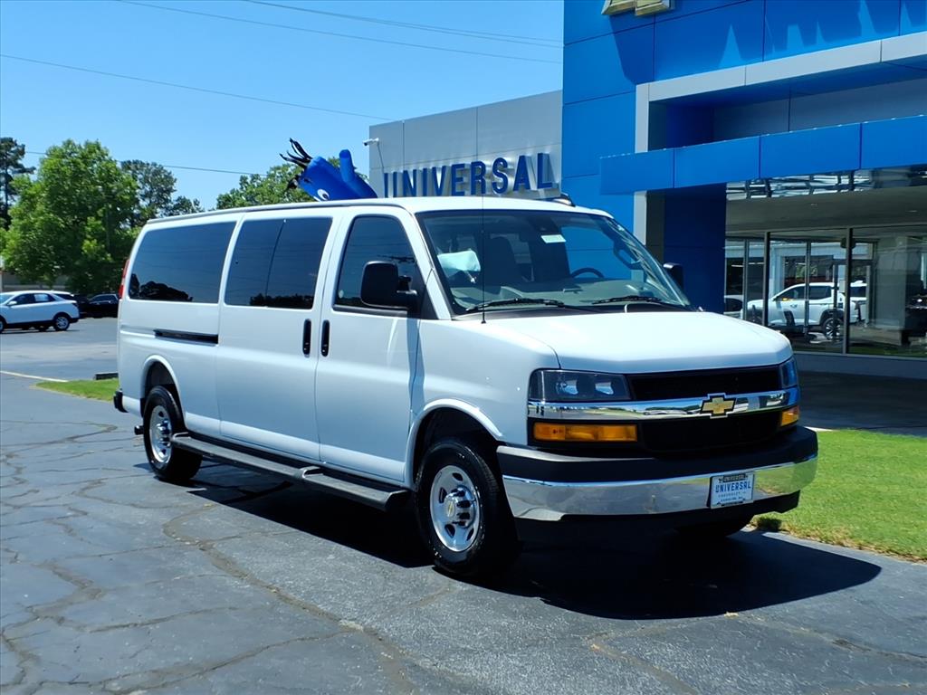 SUMMIT WHITE 2025 Chevrolet Express Van Rear-Wheel Drive 8-Speed Automatic