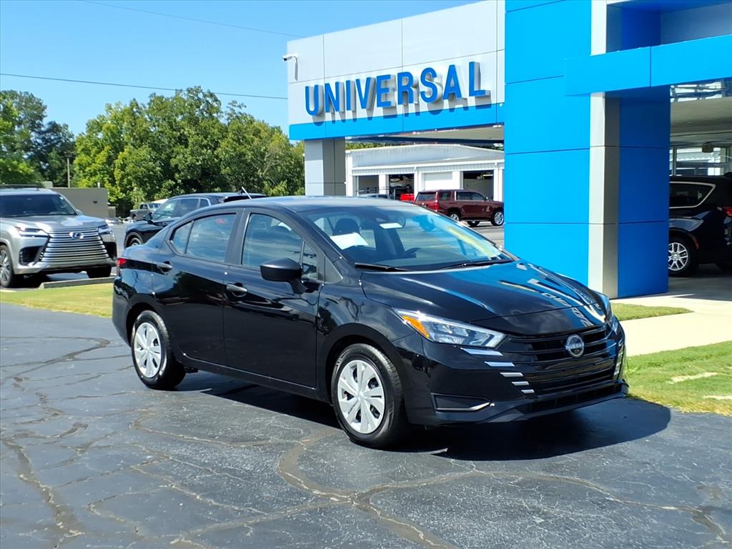 Super Black 2025 Nissan Versa Sedan Front-Wheel Drive Continuously Variable Transmission