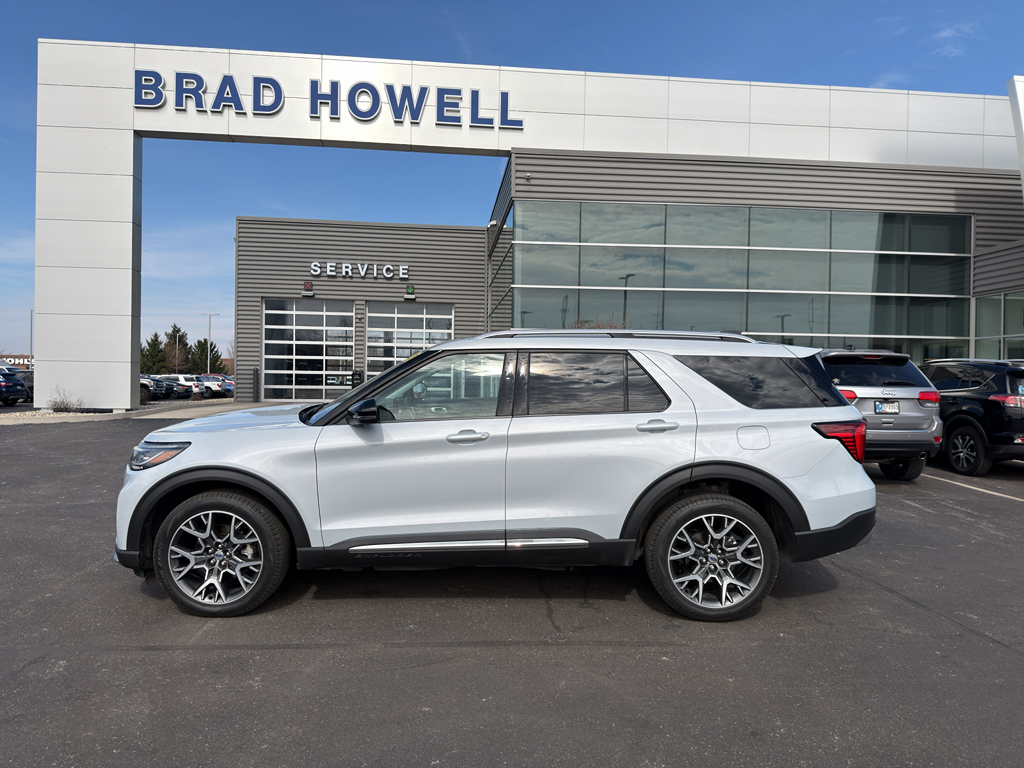 2025 Ford Explorer Platinum AWD