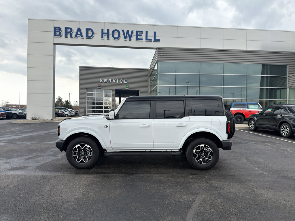 Oxford White 2024 Ford Bronco Outer Banks 4-Door 4WD SUV / Crossover Four-Wheel Drive Automatic