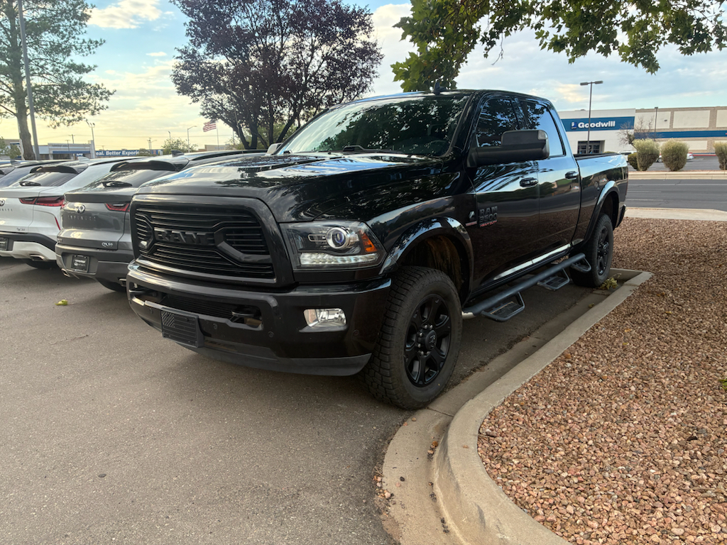 Brilliant Black Crystal Pearlcoat 2018 RAM 3500 Pickup Truck Four-Wheel Drive 6-Speed Automatic