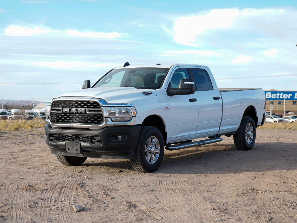 2024 RAM 3500 Big Horn Crew Cab LB 4WD