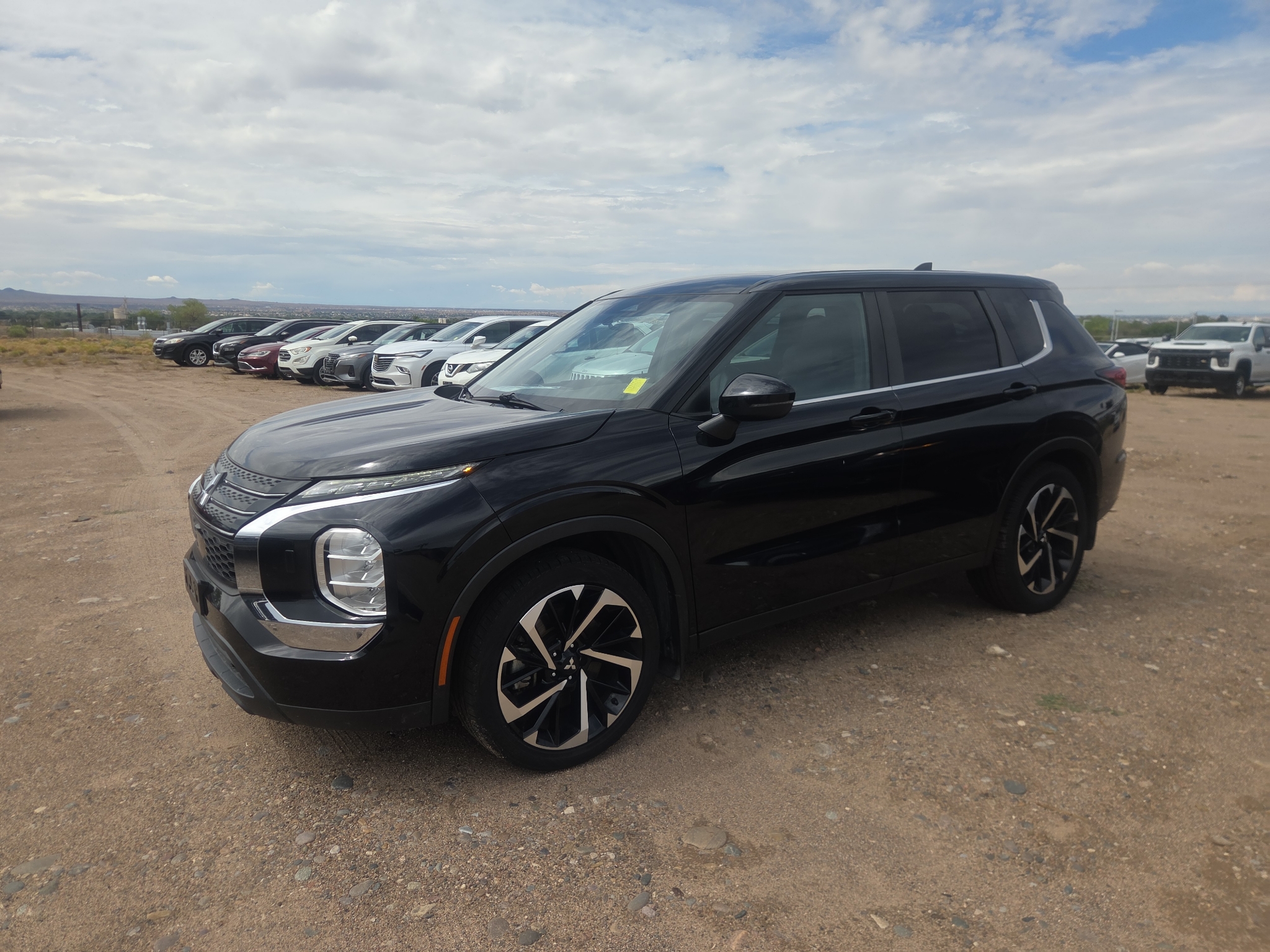 2022 Mitsubishi Outlander ES S-AWC