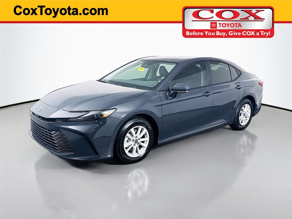 2026 Toyota Camry LE FWD