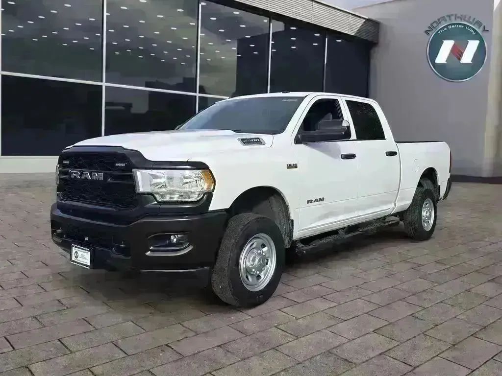 2022 RAM 2500 Tradesman Crew Cab 4WD