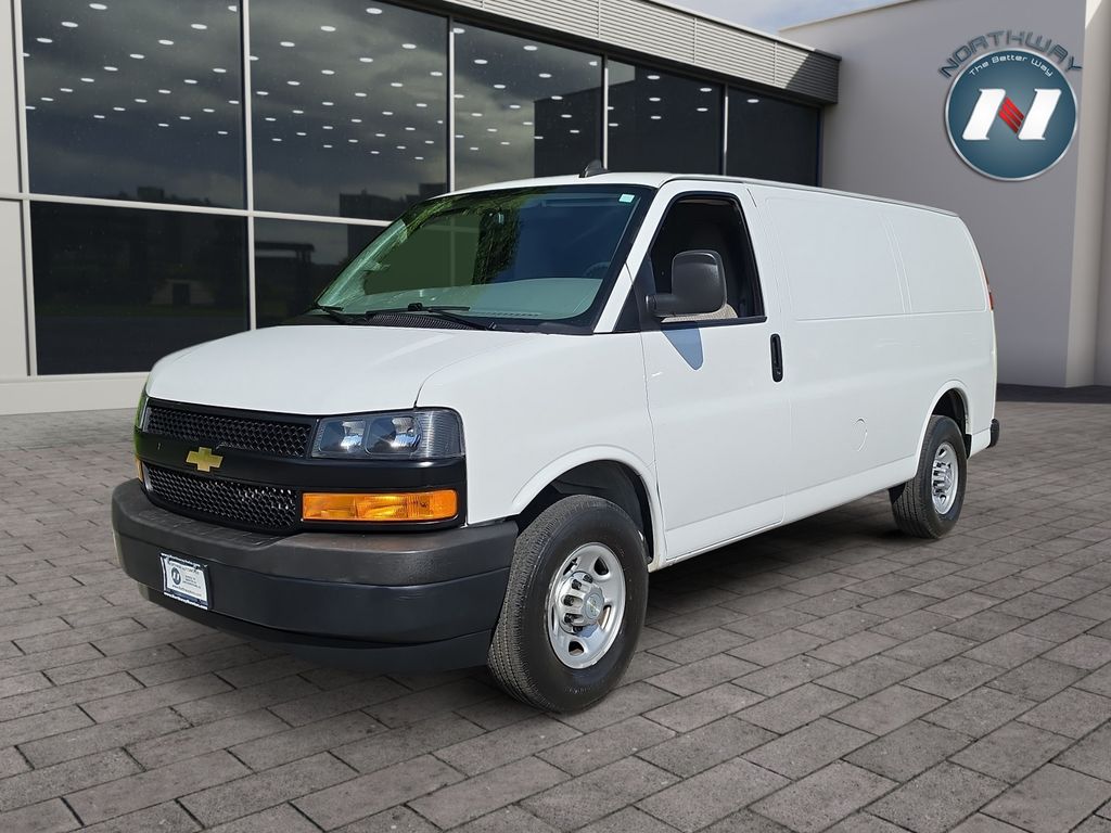 Summit White 2021 Chevrolet Express Cargo 2500 RWD Van Rear-Wheel Drive 8-Speed Automatic