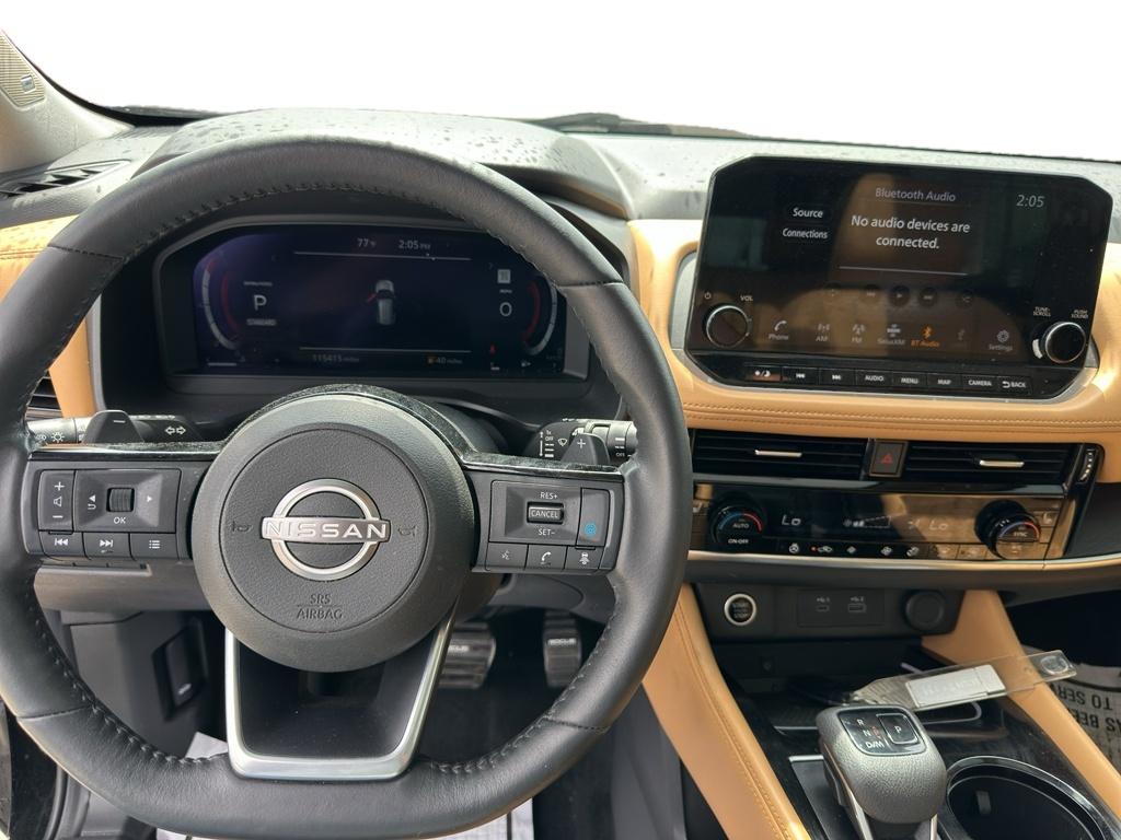 View vehicle photo 7