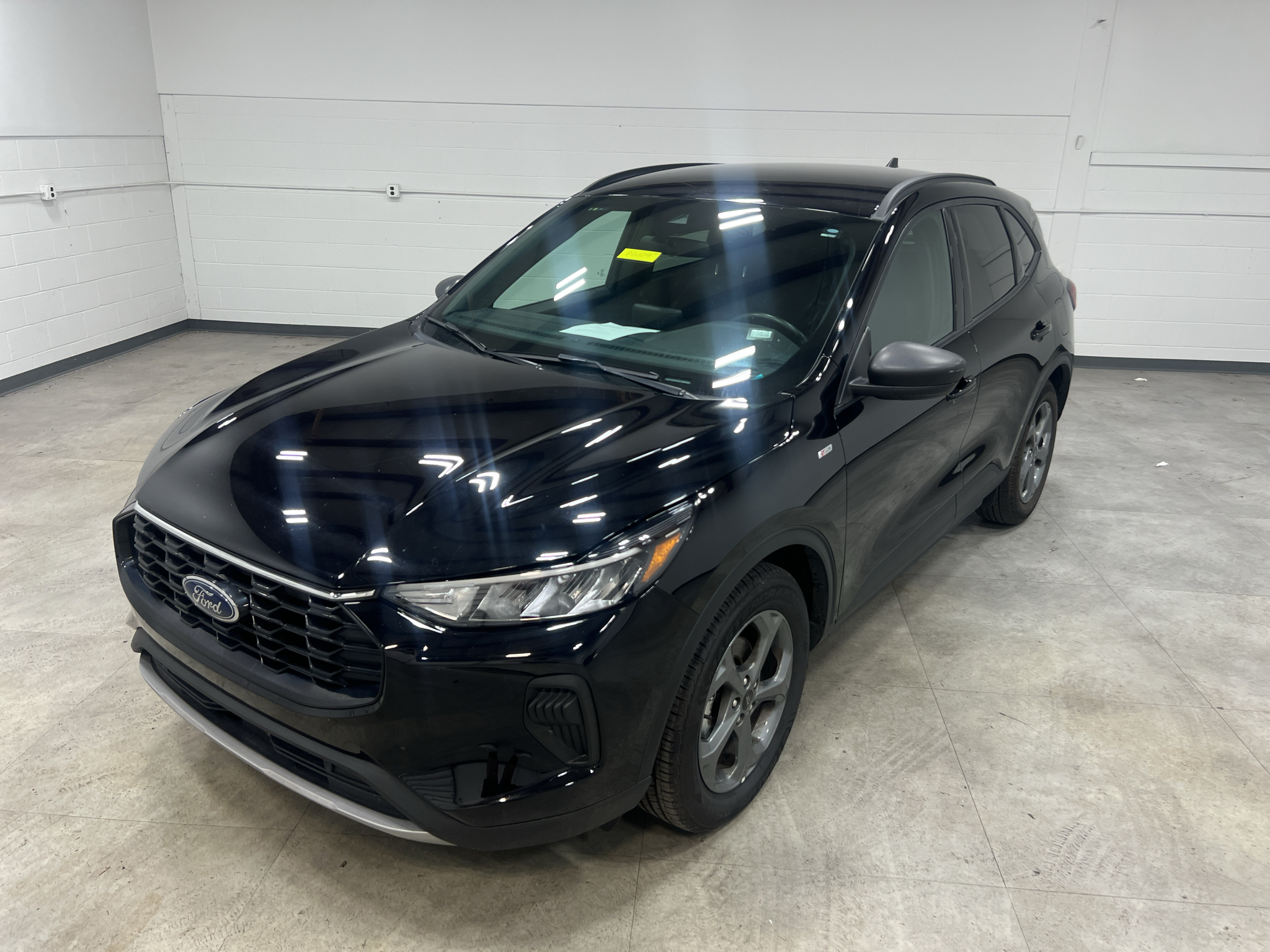 2025 Ford Escape ST-Line FWD