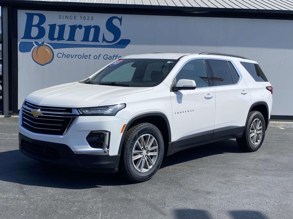 2023 Chevrolet Traverse LT Leather FWD