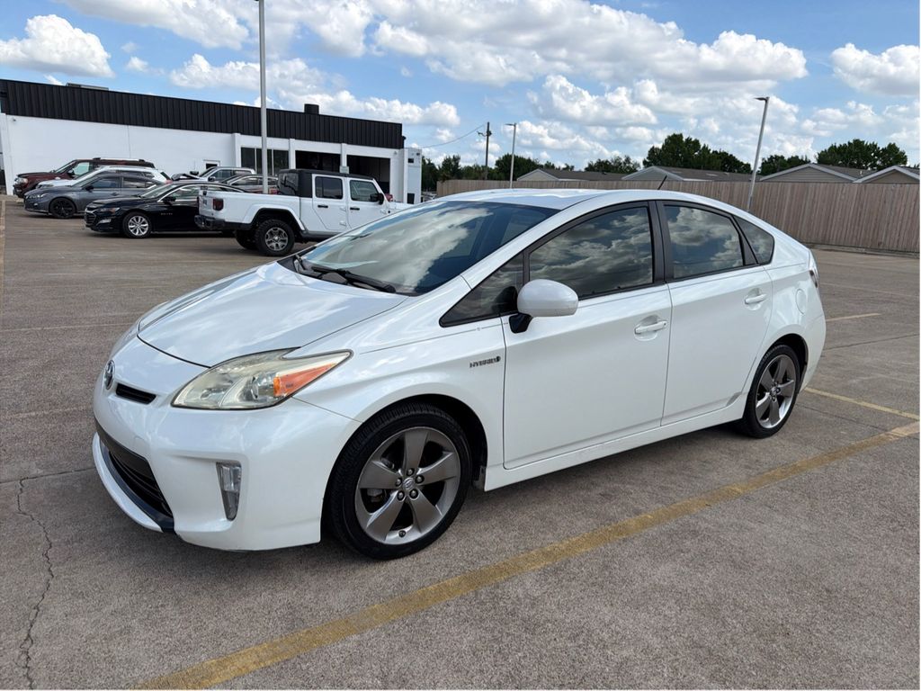 White (Blizzard Pearl) 2013 Toyota Prius Three Hatchback Front-Wheel Drive Continuously Variable Transmission
