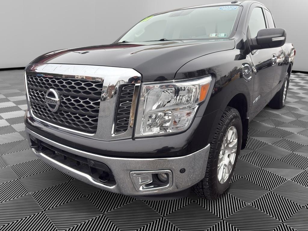 2017 Nissan Titan SV King Cab 4WD