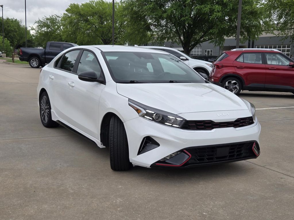 Snow White Pearl 2024 Kia Forte GT-Line FWD Sedan Front-Wheel Drive Continuously Variable Transmission