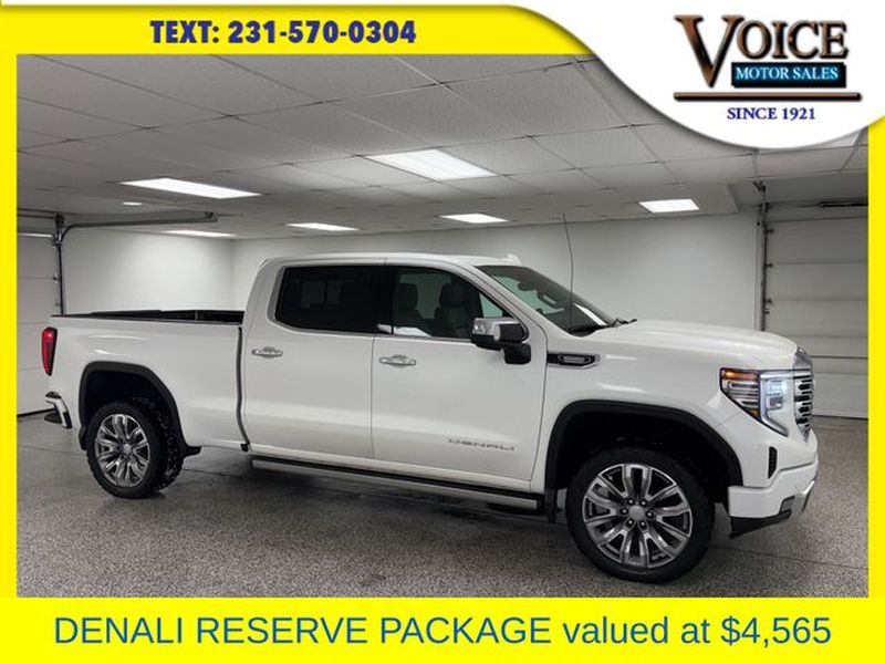 White Frost Tricoat 2024 GMC Sierra 1500 Denali Crew Cab 4WD Pickup Truck Four-Wheel Drive Automatic