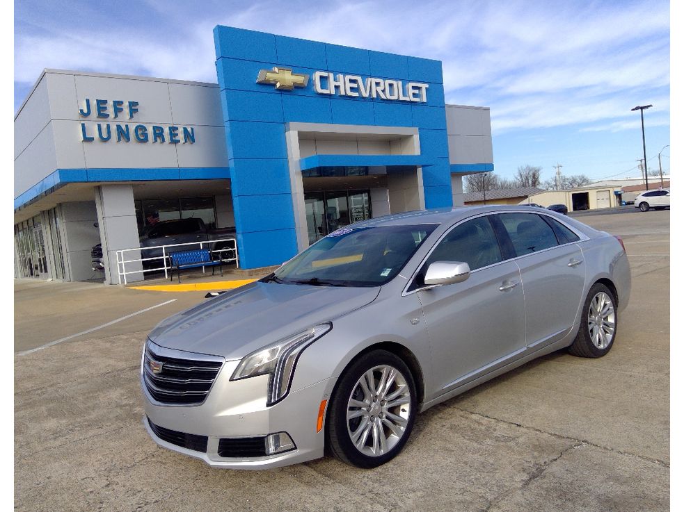 Radiant Silver Metallic 2019 Cadillac XTS Luxury FWD Sedan Front-Wheel Drive 6-Speed Automatic
