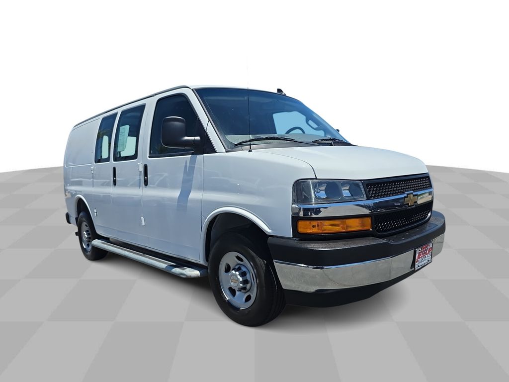 View vehicle photo 2