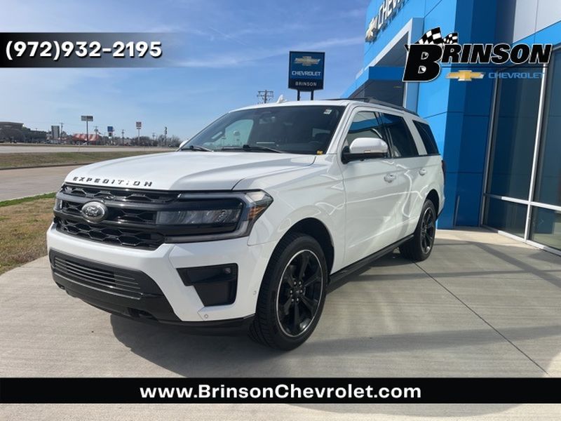 Star White Metallic Tri-Coat 2022 Ford Expedition Limited 4WD SUV / Crossover Four-Wheel Drive Automatic