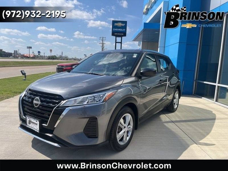 Gray (Gun Metallic) 2023 Nissan Kicks S FWD SUV / Crossover Front-Wheel Drive Continuously Variable Transmission