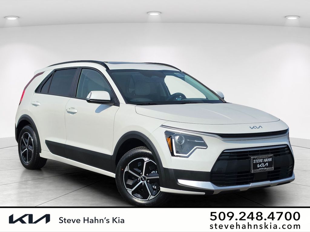 Snow White Pearl 2026 Kia Niro SUV / Crossover Front-Wheel Drive 6-Speed Automatic