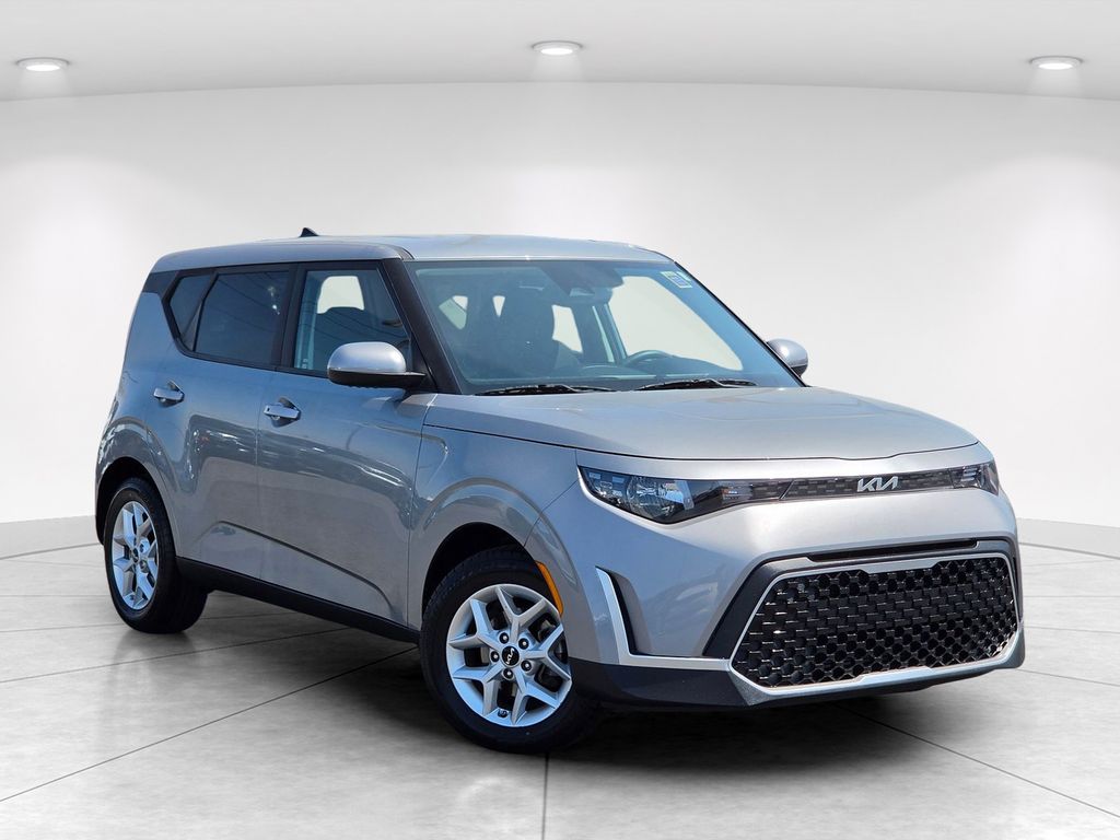 Steel Gray 2023 Kia Soul SUV / Crossover Front-Wheel Drive Continuously Variable Transmission