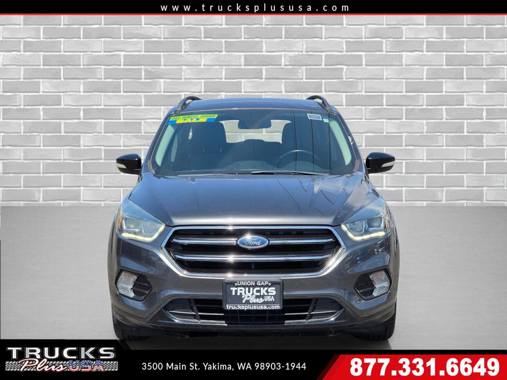 2017 Ford Escape Titanium FWD