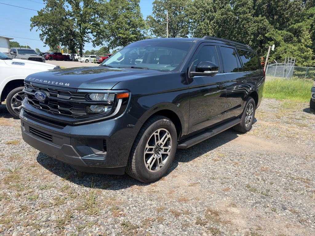 Stone Blue Metallic 2026 Ford Expedition SUV / Crossover 4X2 Automatic