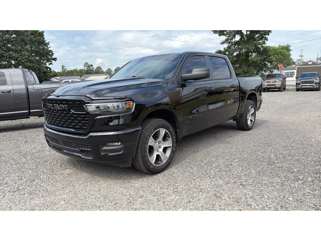 2025 RAM 1500 Tradesman Crew Cab 4WD