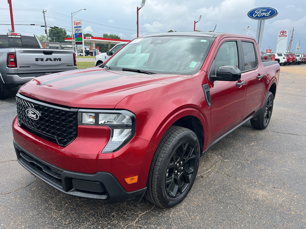 Ruby Red Metallic Tinted Clearcoat 2025 Ford Maverick XLT SuperCrew AWD Pickup Truck All-Wheel Drive 8-Speed Automatic