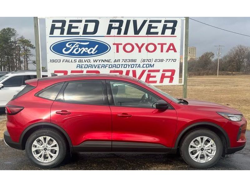 rapid red metallic tinted clearcoat 2026 Ford Escape Active FWD SUV / Crossover Front-Wheel Drive 8-Speed Automatic