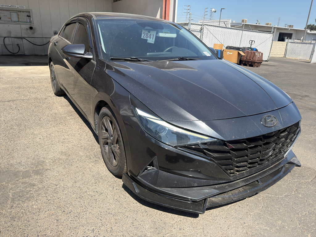  2022 Hyundai Elantra SEL FWD   