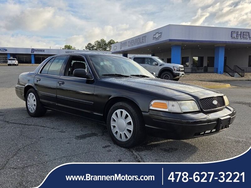 2011 Ford Crown Victoria Sedan Rear-Wheel Drive 4-Speed Automatic