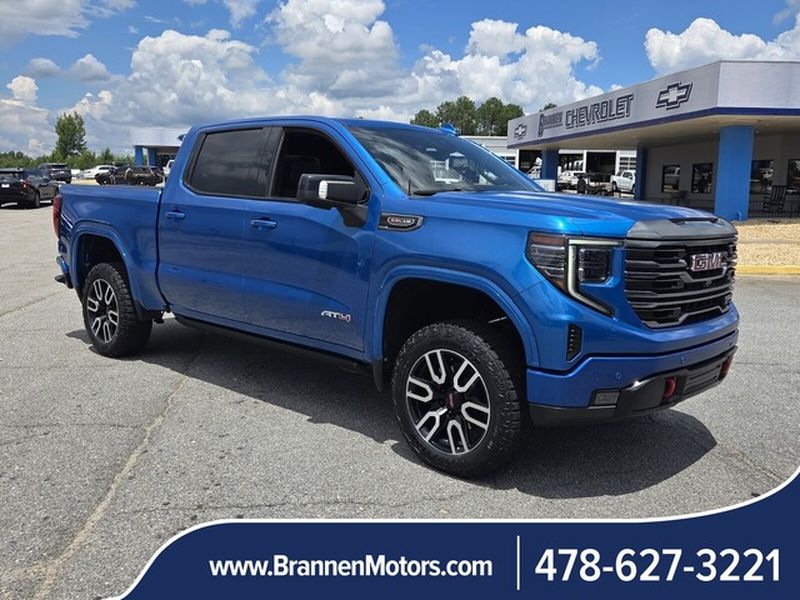 2022 GMC Sierra 1500 AT4 Crew Cab 4WD