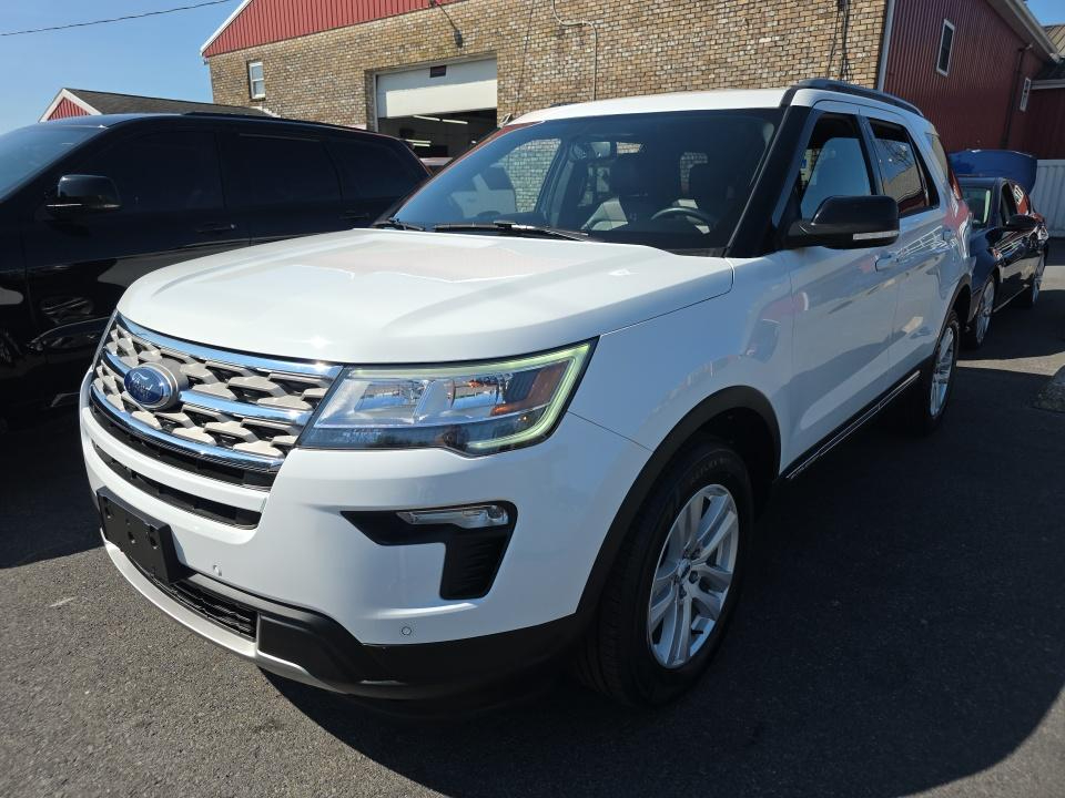 Oxford White 2018 Ford Explorer SUV / Crossover All-Wheel Drive 6-Speed Automatic