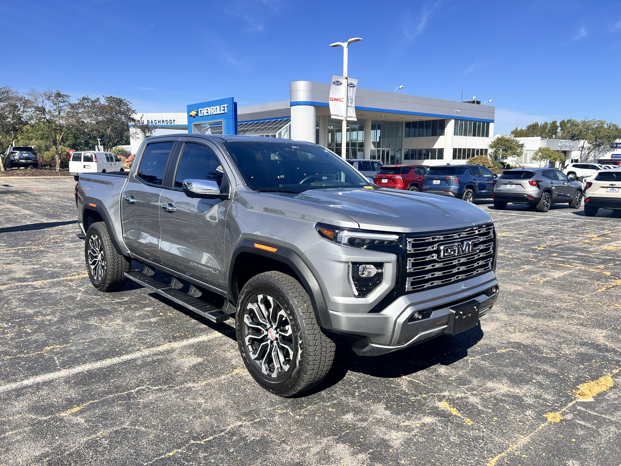 Sterling Metallic 2025 GMC Canyon Pickup Truck Four-Wheel Drive 8-Speed Automatic