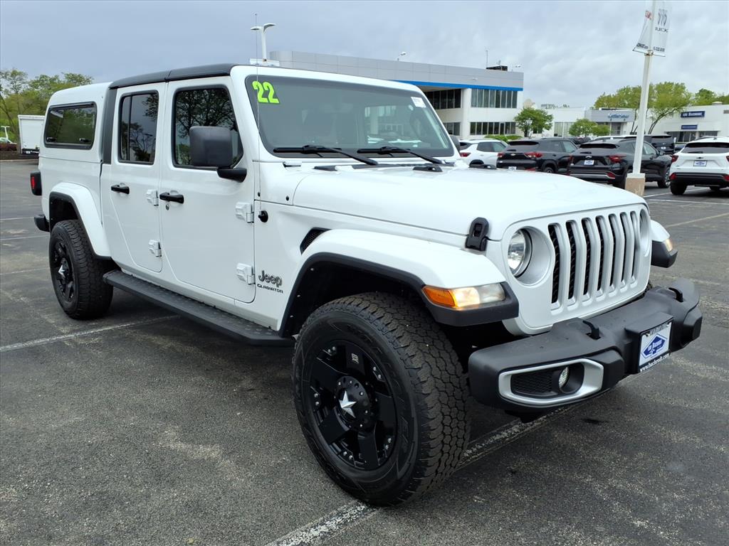 Bright White Clearcoat 2022 Jeep Gladiator Pickup Truck Four-Wheel Drive 8-Speed Automatic