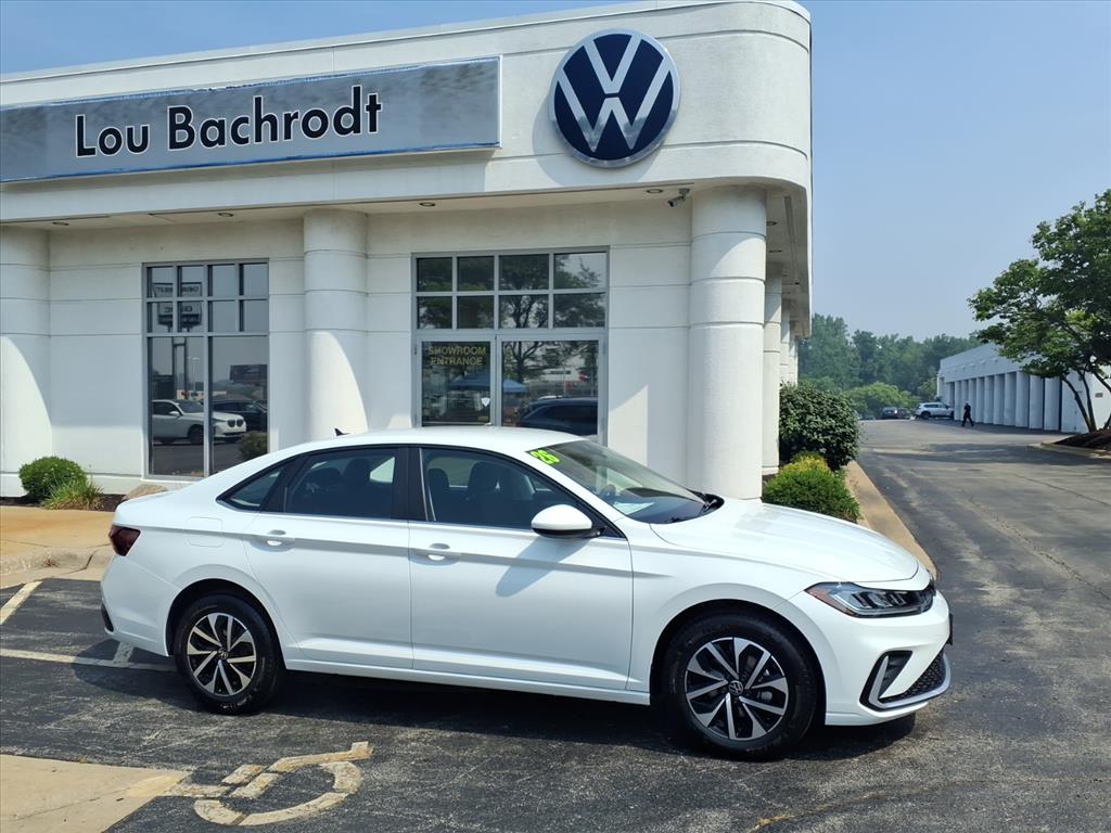 PURE WHITE 2026 Volkswagen Jetta Sedan Front-Wheel Drive 8-Speed Automatic